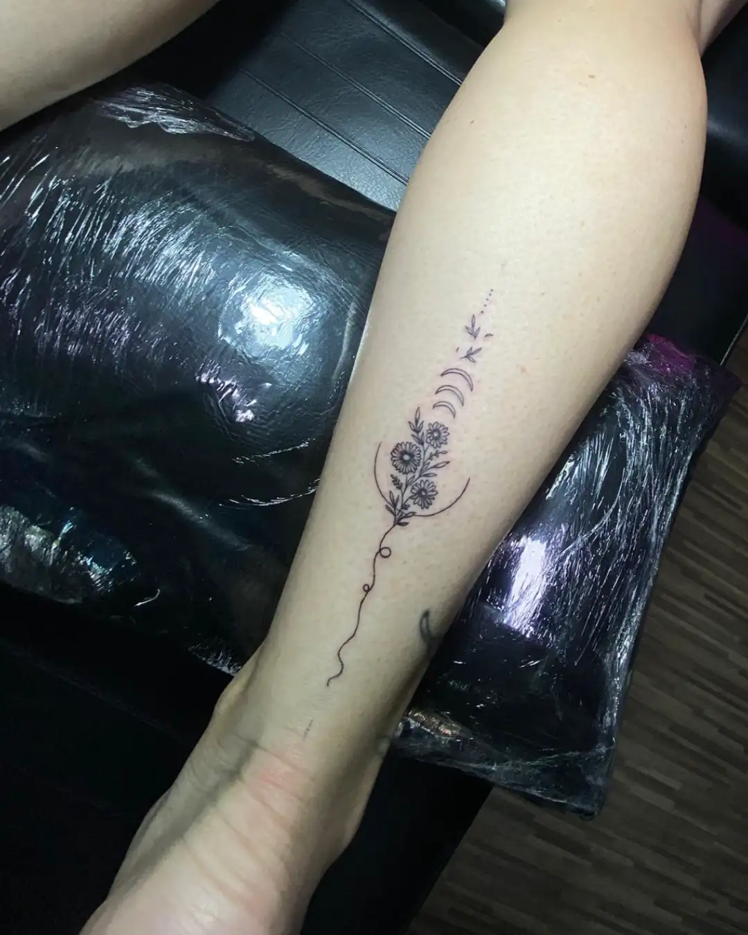 fine line with flower